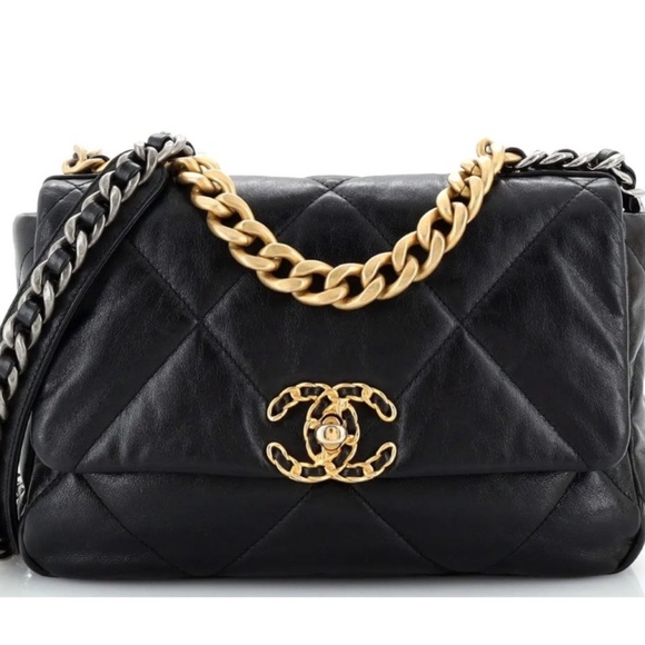 CHANEL CC 19 FLAP BAG MEDIUM IN SHINY LAMBSKIN - Picture 1 of 12